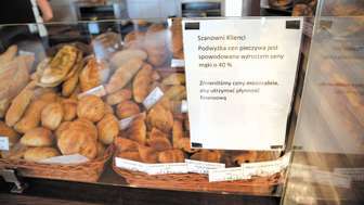 – Klientów traktuję z ogromnym szacunkiem, dlatego postanowiłem im wytłumaczyć, z czego wynika wzrost cen – mówi właściciel lubelskiej piekarni