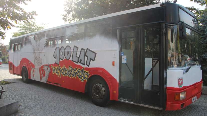 Patriotyczne autobusy w Białej Podlaskiej/ fot. EB