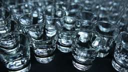 W ciągu dwóch lat spożycie wódek i innych napojów spirytusowych wzrosło do 3,3 litra na osobę