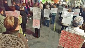 W hołdzie zwykłemu szaremu człowiekowi. Działacze KOD uczcili pamięć Piotra Szczęsnego