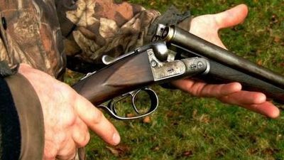 Myśliwy postrzelony w pośladek podczas polowania