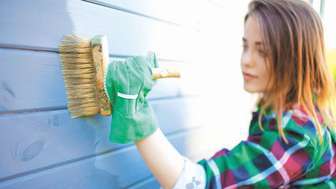 Idzie zima – zadbaj o elewację domu [poradnik]