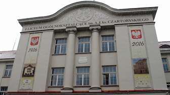 Nie widać końca zamieszania w liceum. Szkoła czeka na ruch radnych