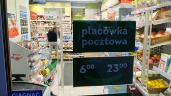 Związkowcy chcą zakazu handlu w niedziele dla sklepów, które przy okazji świadczą też usługi pocztowe