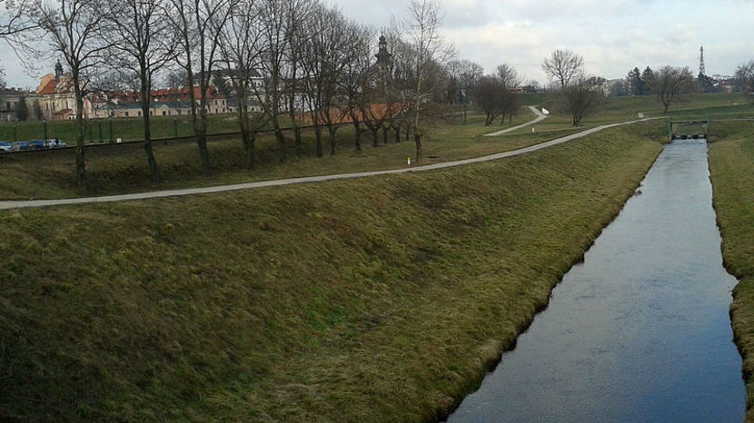 Zamojski ratusz zapowiada generalny remont asfaltowej ścieżki wzdłuż rzeki Łabuńki