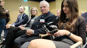 Lubelskie: Nowa fabryka wyprodukuje lampy do Jaguara, Bentleya i Forda