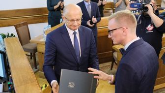 Ile zarobi prezydent Krzysztof Żuk. Radni ustalili mu pensję