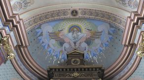 Fragment ponad 100-letniej polichromii kościoła w Głusku