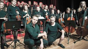 Nagrania do projektu Grajowie Przyszłości z Czesławem Mozilem odbywały się m.in. w Sali Kameralnej MOK w Świdniku 
