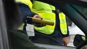 Pijany kierowca tira zasnął w trakcie odprawy celnej. Nie wiedział gdzie jest