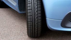 Świdnik: Usuwają stare i niesprawne auta z parkingów