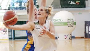 W ostatnich dwóch wygranych meczach Julia Adamowicz zdobyła 18 i 14 punktów