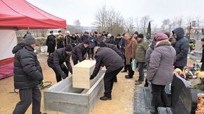 Uroczystość pochówku odbyła się dzień przed 156. rocznicą wybuchu powstania na ziemiach polskich