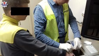 Wywieźli kolegę do lasu, pobili go i chcieli zabrać pieniądze. Ich plan się nie powiódł [wideo]