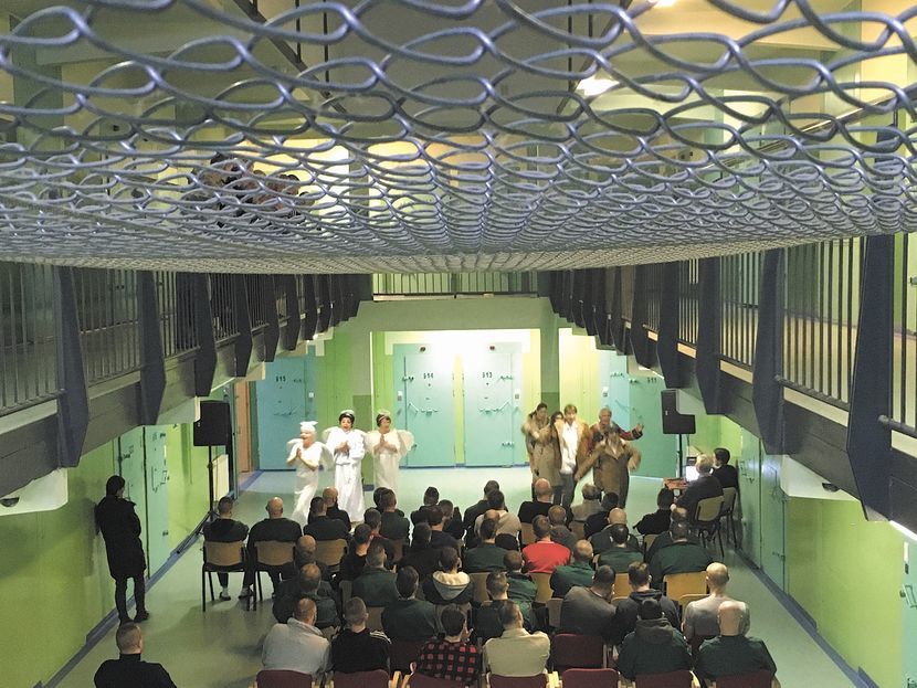 Grupa Teatralna „Pokolenie”, zaprezentowała osadzonym swój najnowszy spektakl, „Betlejem Polskie”