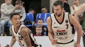 Ostatni raz lublinianie wygrali ze Stelmetem w poprzednim sezonie. Jednym z bohaterów tamtego spotkania był Marcin Dutkiewicz (z prawej)