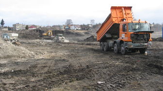 Między ulicami Lubelską i Rejowiecką prace ziemne prowadzone są na całej działce o powierzchni 5 ha