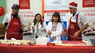 Aby pokazać jak powstaje „Cukier Królewski”, fabryka zorganizowała Dzień Otwartych Drzwi chwaląc się ponad 100-letnią historią zakładu