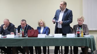 Radni Terespola podczas dyskusji o zamiarze likwidacji Szkoły Podstawowej nr 2 / fot.EB