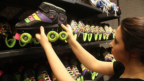 W Plazie pojeździsz na wrotkach. Pierwsi chętni już próbowali [zdjęcia]