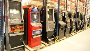 Nalot na lokale z automatami do gier w Lublinie i Świdniku. Klienci podlegali weryfikacji