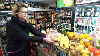 Anita Kęsicka-Smyk ze „Spiżarni u Anity” w Lublinie przyznaje, że w niedziele z zakazem handlu zyski w jej sklepie znacząco rosną
