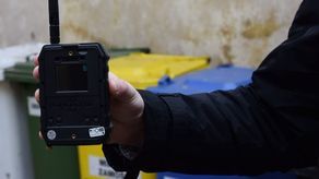 Miasto Zamość kupiło przenośną kamerę, która reaguje na ruch, pracuje w dzień i w nocy