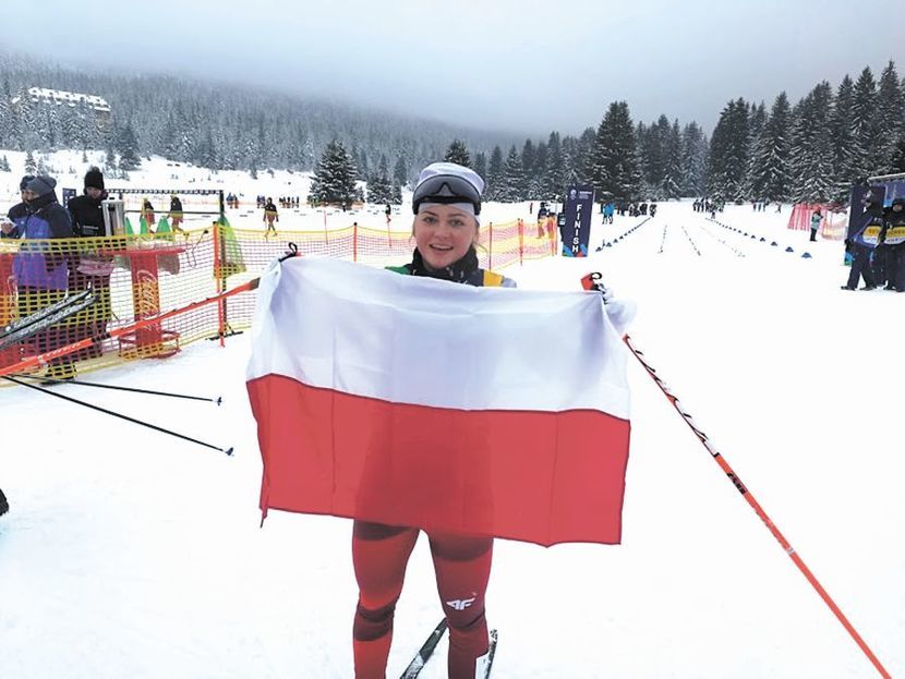 Monika Skinder chwilę po wywalczeniu złotego medalu w XIV Zimowym Olimpijskim Festiwalu Młodzieży Europy w Sarajewie