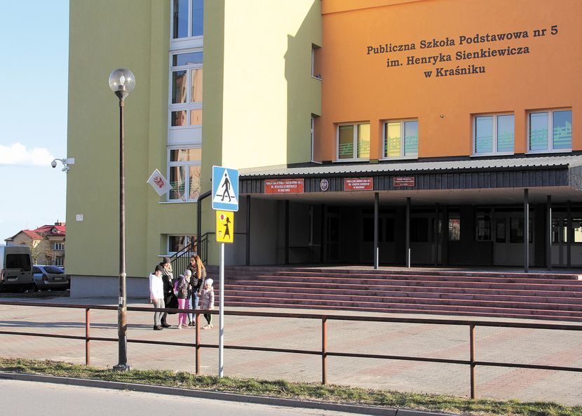 LO miałoby powstać w budynku po wygaszanym Publicznym Gimnazjum nr 1 im. Szarych Szeregów. Obecnie to SP nr 5
