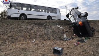 Kierowca autobusu wymusił pierwszeństwo. Jedna osoba w szpitalu