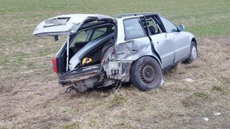 18-latek nie ustąpił pierwszeństwa. Trzy osoby w szpitalu [zdjęcia]