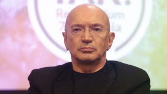 Bolesław Stelmach to jeden z najbardziej uznanych polskich architektów. Jest absolwentem i doktorem Wydziału Architektury Politechniki Krakowskiej. Habilitację uzyskał na WA Politechniki Warszawskiej. Założyciel biura Stelmach i Partnerzy, autor projektów nagradzanych w kraju i za granicą. Wśród nich znajduje się rozbudowa Sejmu RP, Lubelskiego Parku Naukowo-Technologicznego, Centrum Hydroterapii „Atrium” w Nałęczowie (Nagroda Główna SARP za 2004 r.), oddziału NBP w  Lublinie (nagroda MKiDN za najlepszą rewaloryzację), Centrum Chopinowskiego w Warszawie i rewaloryzacji Parku w Żelazowej Woli (projekty nominowane do nagrody architektonicznej Mies van der Rohe Award) i Centrum Spotkania Kultur w Lublinie (Nagroda Główna SARP za 2016 r.).
Jest dyrektorem Narodowego Instytutu Architektury i Urbanistyki. Jest też członkiem Miejskiej Komisji Urbanistyczno- Architektonicznej w Lublinie. 
