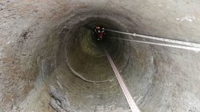 Kuba płakał. Kiedy się nieco uspokoił zapytał: Czy pan mnie uratuje? Odpowiedziałem: Tak, Kubuś, uratuję cię