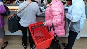 Pracownica sklepu wymyśliła, jak "dorobić". Grozi jej 8 lat więzienia