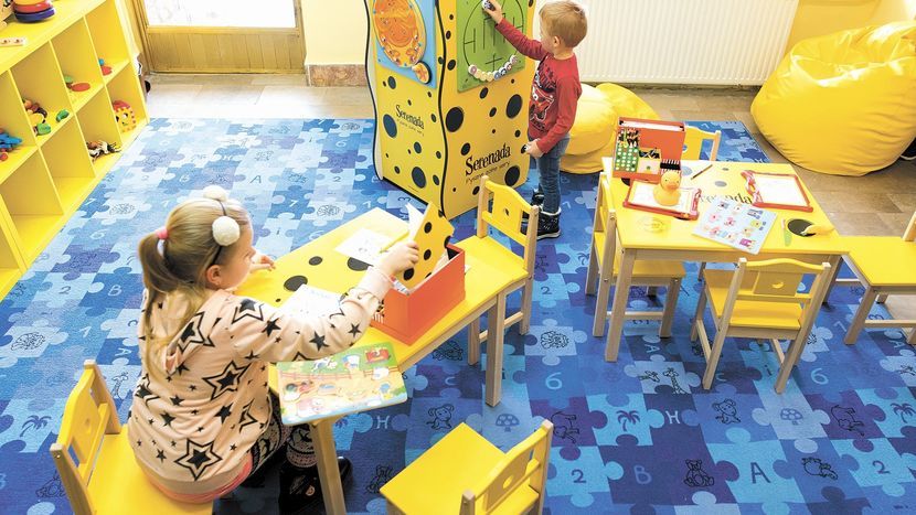 Sześć nowych kącików zabaw dla dzieci w przychodniach zdrowia otworzyła mleczarnia Spomlek z Radzynia Podlaskiego. Powstały one w Lublinie, Człuchowie, Brusach, Ustrzykach Dolnych, Lesku i Sokołowie Podlaskim. 