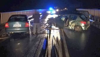 Lubelskie: Aż trzy kolizje jedna po drugiej w tym samym miejscu. Pięć rozbitych samochodów