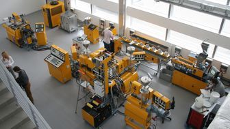 To jedno z laboratoriów Instytutu Nowych Syntez Chemicznych w Puławach. Urządzenia służą m.in. do opracowywania nowych materiałów biodegradowalnych
