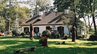 Muzeum działa od 1966 roku i mieści się w dworku, odremontowanym od podstaw z dawnej oficyny.