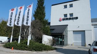 Ursus poinformował, że zwolni wszystkich 220 pracowników swojego największego zakładu produkcyjnego w Lublinie, a montaż ciągników przeniesie do Dobrego Miasta koło Olsztyna, gdzie zatrudnienie wzrośnie o 34 osoby
