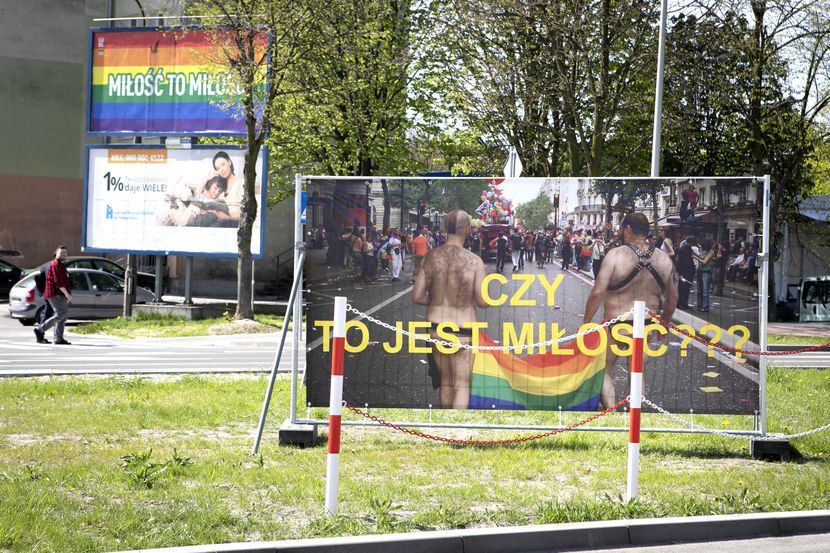 Golasy były odpowiedzią „grupy mieszkańców” na tęczowy billboard stowarzyszenia Marsz Równości