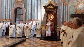 Diamentowy jubileusz święceń kapłańskich biskupa bpa Ryszarda Karpińskiego. Uroczysta msza