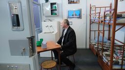 Lublin: Możesz poczuć się jak więzień. Zbudowali celę, w środku jest nawet telewizor [zdjęcia]