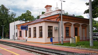 Działacze PiS chcą gruntownego remontu dworca kolejowego w Lubartowie