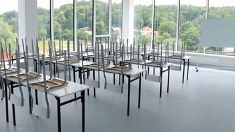 Budynek szkoły powinien zostać wypełniony uczniami, żeby był w pełni wykorzystany
