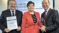 Witold Popiołek, Danuta Smaga i Piotr Rybak na gali wręczenia nagród dla najlepiej zarządzanych szpitali w Polsce
