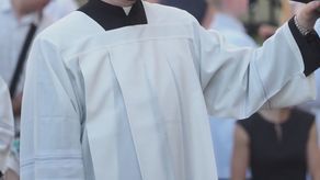 Ksiądz Walerian S. z Lublina straci order? Kancelaria Prezydenta czeka na opinię