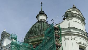 Pożar na dachu bazyliki w Chełmie