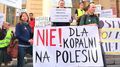 Uczestnicy demonstracji żądają odstąpienia od budowy nowych kopalń
