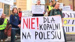 Uczestnicy demonstracji żądają odstąpienia od budowy nowych kopalń

