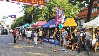 Ul. Nadwiślańska – handel uliczny tylko do jesieni
